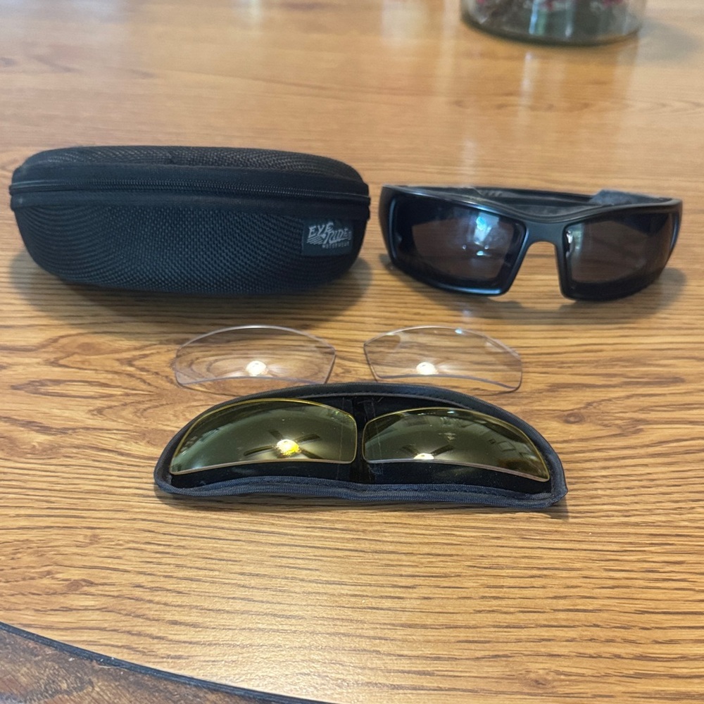Polarized Black Sunglasses with Interchangeable Lenses
